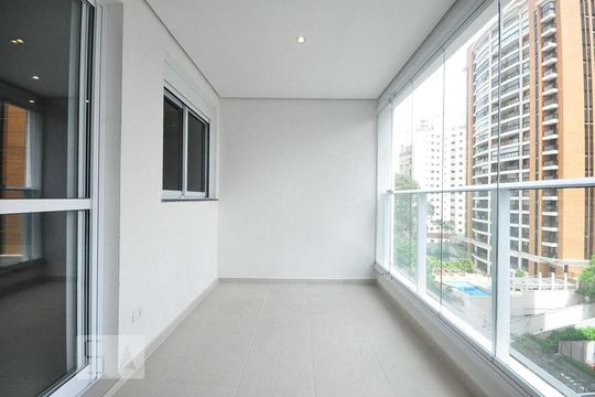 varanda de kitnet/studio para alugar com 1 quarto, 47m² em Vila Andrade, São Paulo