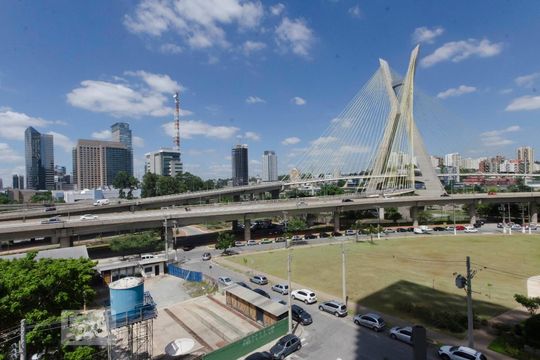 Vista Sacada de apartamento para alugar com 1 quarto, 62m² em Cidade Monções, São Paulo