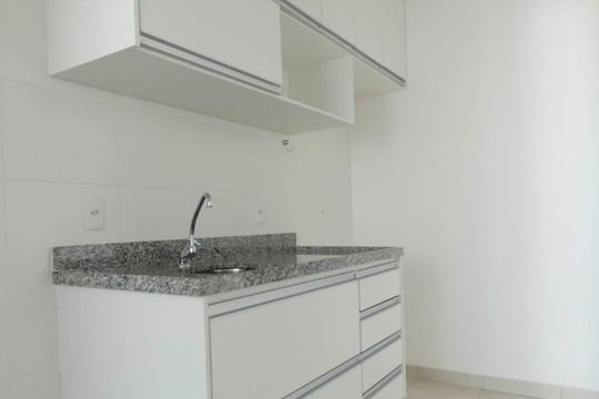 Cozinha de apartamento para alugar com 2 quartos, 58m² em Barra Funda, São Paulo