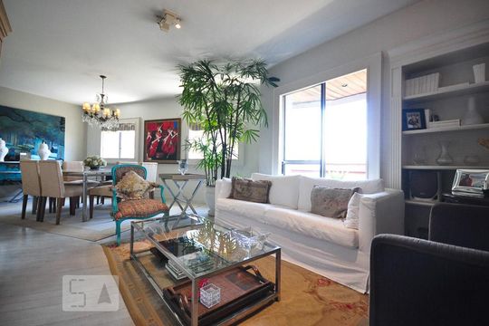Apartamento para alugar com 3 quartos, 227m² em Jardim Ampliação, São Paulo