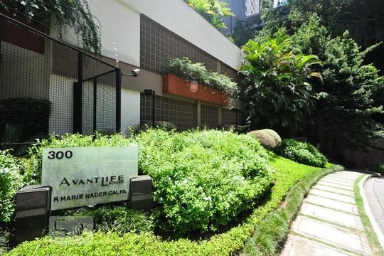 jardim de apartamento para alugar com 3 quartos, 227m² em Jardim Ampliação, São Paulo