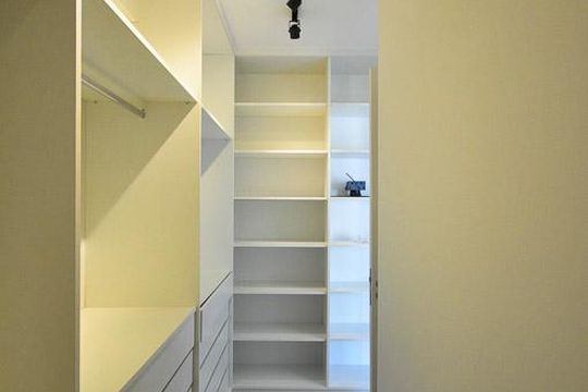 closet de apartamento para alugar com 1 quarto, 60m² em Jardim Ampliação, São Paulo