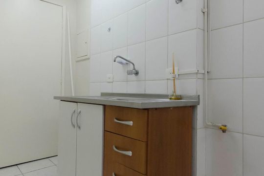 Cozinha de apartamento para alugar com 1 quarto, 30m² em Consolação, São Paulo