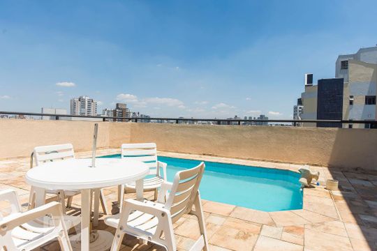 Piscina de apartamento à venda com 1 quarto, 44m² em Vila Olímpia, São Paulo