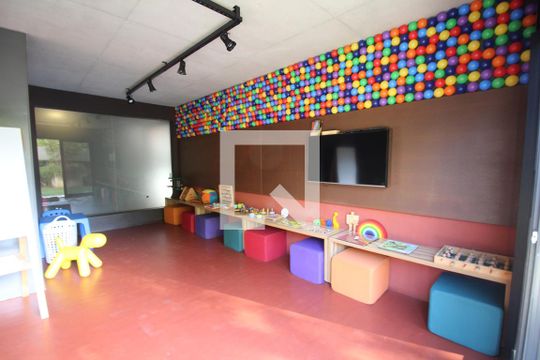 Brinquedoteca de kitnet/studio para alugar com 1 quarto, 70m² em Vila Suzana, São Paulo