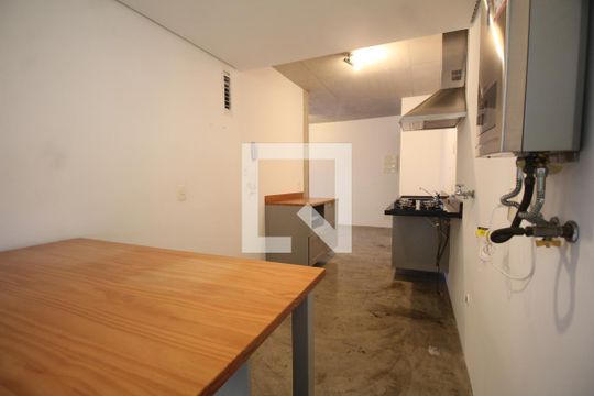 Cozinha  de kitnet/studio para alugar com 1 quarto, 70m² em Vila Suzana, São Paulo