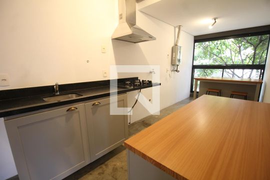 Cozinha  de kitnet/studio para alugar com 1 quarto, 70m² em Vila Suzana, São Paulo
