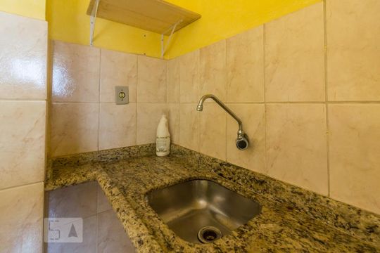 Cozinha de kitnet/studio à venda com 1 quarto, 32m² em Centro, São Paulo