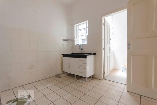 Cozinha de apartamento para alugar com 2 quartos, 70m² em Santana, São Paulo