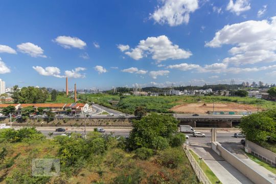 Vista da lavanderia de apartamento para alugar com 2 quartos, 45m² em Quinta da Paineira, São Paulo