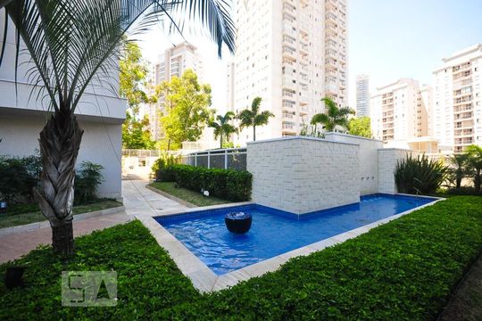 entrada de apartamento para alugar com 1 quarto, 50m² em Vila Andrade, São Paulo