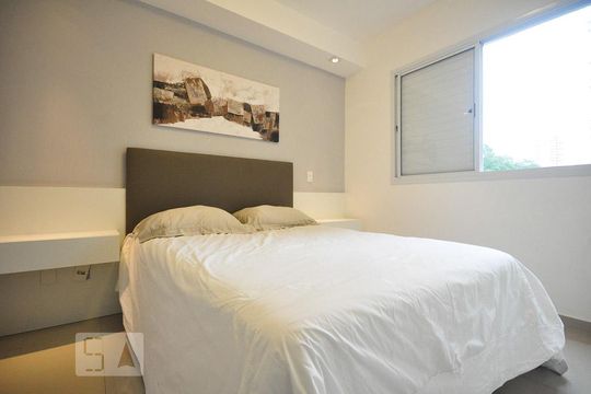suíte de apartamento para alugar com 1 quarto, 50m² em Vila Andrade, São Paulo