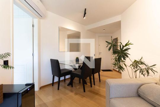 Sala de apartamento à venda com 1 quarto, 45m² em Aclimação, São Paulo