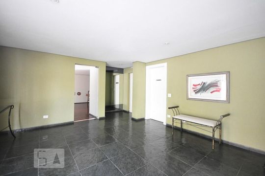 hall social de apartamento para alugar com 3 quartos, 120m² em Jardim Ampliação, São Paulo