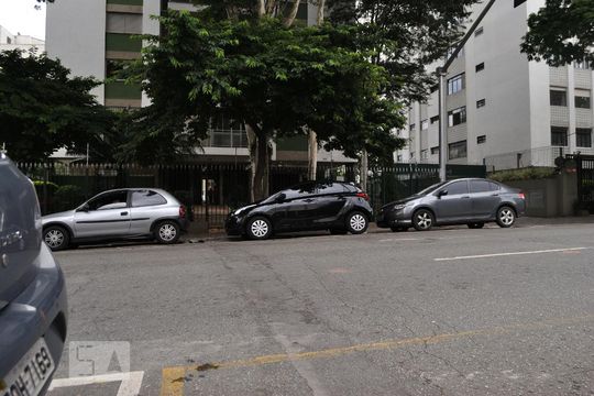 Fachada de apartamento para alugar com 3 quartos, 75m² em Vila Mariana, São Paulo