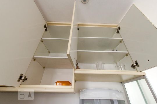 Armários da cozinha de apartamento à venda com 1 quarto, 57m² em Jardim Londrina, São Paulo
