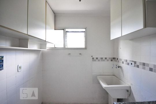 área de serviço de apartamento para alugar com 1 quarto, 49m² em Vila Suzana, São Paulo