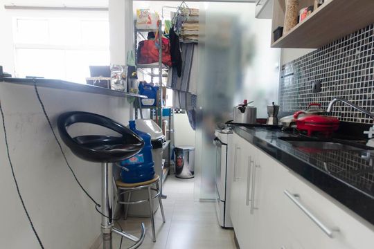 Cozinha de apartamento à venda com 2 quartos, 66m² em Sumarezinho, São Paulo