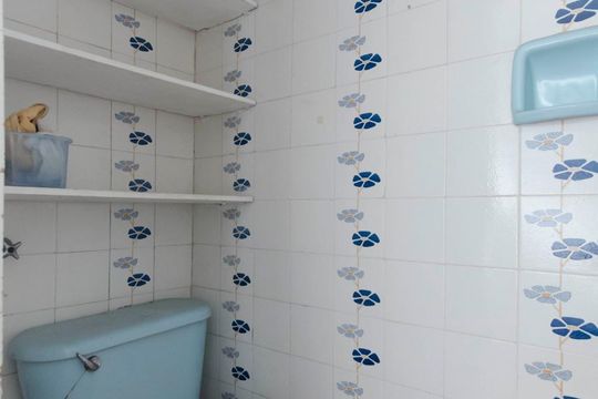 Banheiro de serviço de apartamento à venda com 2 quartos, 72m² em Santana, São Paulo