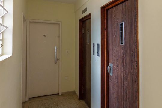 Corredor do andar de apartamento à venda com 2 quartos, 97m² em Bela Vista, São Paulo