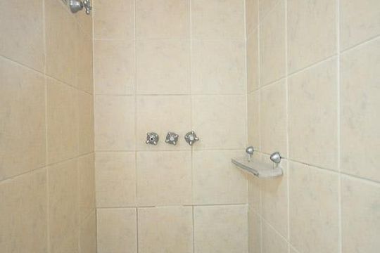 detalhe do banheiro de kitnet/studio à venda com 1 quarto, 41m² em Jardim Ampliação, São Paulo