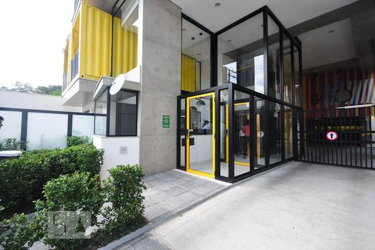 entrada de kitnet/studio para alugar com 1 quarto, 32m² em Santo Amaro, São Paulo