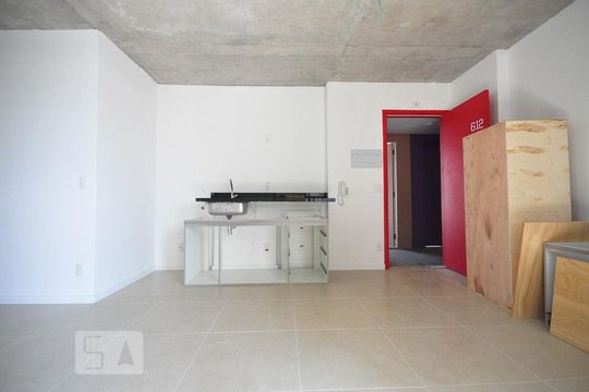 sala cozinha de kitnet/studio para alugar com 1 quarto, 32m² em Santo Amaro, São Paulo
