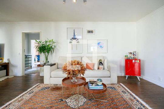 Sala de apartamento para alugar com 2 quartos, 138m² em Campo Belo, São Paulo