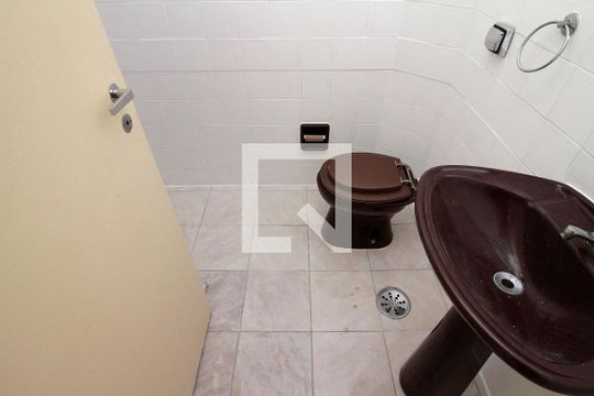 Banheiro de apartamento para alugar com 1 quarto, 40m² em Santa Cecília, São Paulo