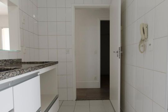 Cozinha de apartamento para alugar com 2 quartos, 56m² em Lapa, São Paulo