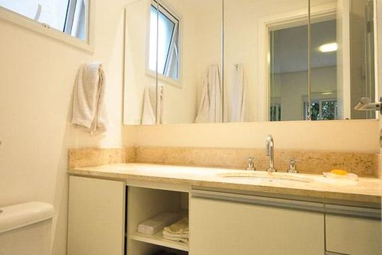 banheiro suíte  de apartamento à venda com 1 quarto, 60m² em Jardim Leonor, São Paulo
