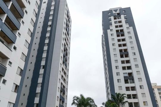 Fachada de apartamento à venda com 3 quartos, 74m² em Vila Regente Feijó, São Paulo