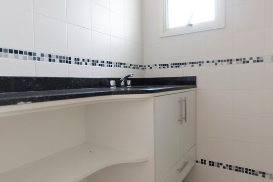 Banheiro suíte de apartamento à venda com 1 quarto, 44m² em Vila Pompéia, São Paulo