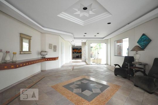 hall social de apartamento à venda com 3 quartos, 144m² em Real Parque, São Paulo