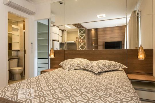Quarto de kitnet/studio para alugar com 1 quarto, 33m² em Santo Amaro, São Paulo