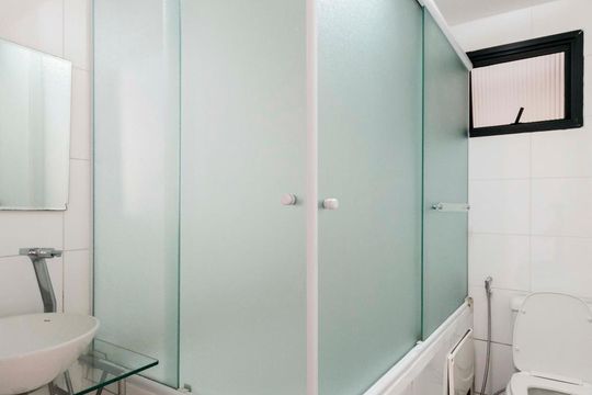 Banheiro de apartamento à venda com 3 quartos, 70m² em Brás, São Paulo