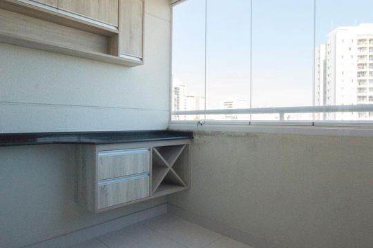 Sacada de apartamento à venda com 2 quartos, 63m² em Bosque da Saúde, São Paulo