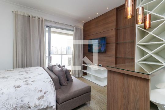 Kitnet/Studio para alugar com 0 quarto, 55m² em Santo Amaro, São Paulo