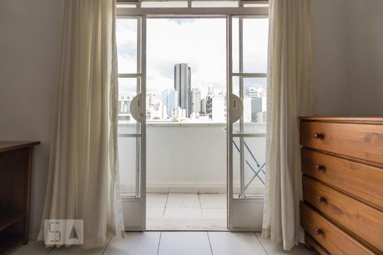 Varanda de kitnet/studio para alugar com 1 quarto, 34m² em Vila Buarque, São Paulo
