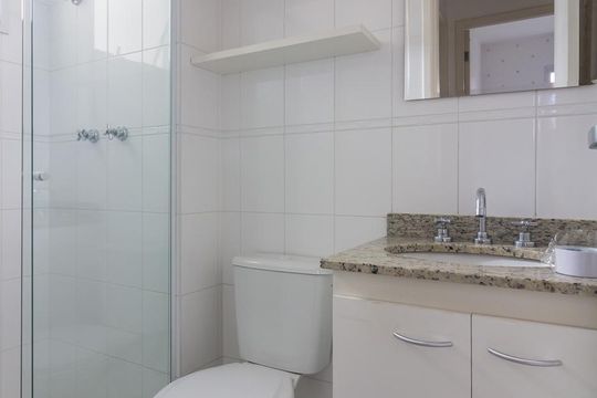 Banheiro de apartamento à venda com 2 quartos, 56m² em Saúde, São Paulo