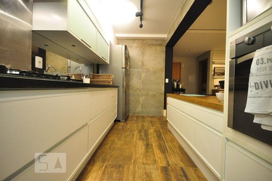 cozinha de apartamento para alugar com 2 quartos, 96m² em Vila Andrade, São Paulo