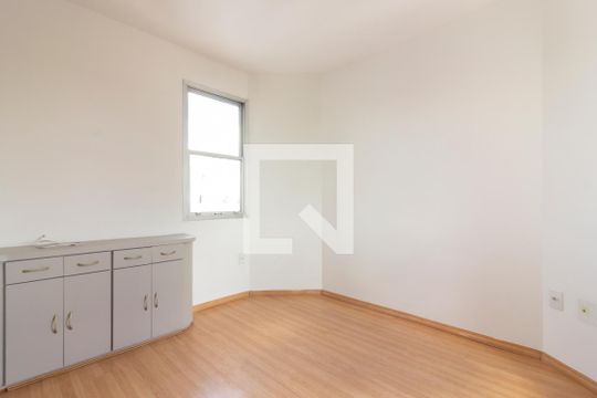 Suíte 1 de apartamento para alugar com 2 quartos, 56m² em Sumarezinho, São Paulo