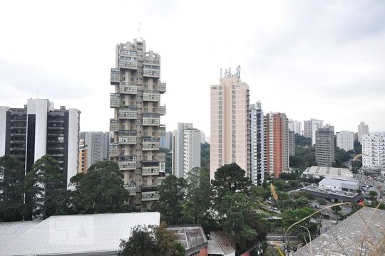 vista de kitnet/studio à venda com 3 quartos, 125m² em Vila Andrade, São Paulo