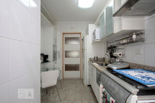 Cozinha de apartamento à venda com 3 quartos, 75m² em Vila Gomes Cardim, São Paulo