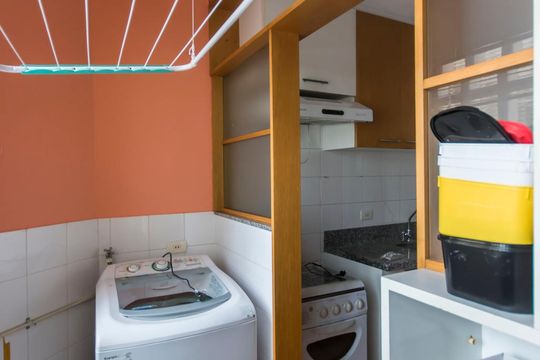 Cozinha de apartamento à venda com 2 quartos, 57m² em Bosque da Saúde, São Paulo