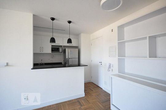 cozinha de apartamento à venda com 1 quarto, 50m² em Campo Belo, São Paulo