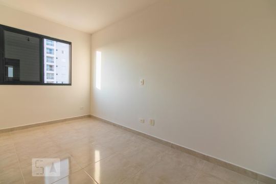 Suíte de apartamento para alugar com 2 quartos, 70m² em Santo Antônio, São Caetano do Sul