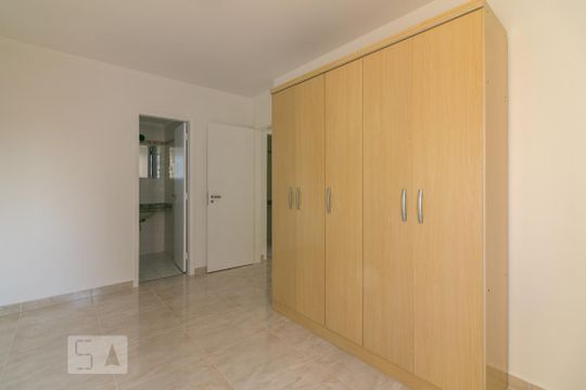 Suíte de apartamento para alugar com 2 quartos, 70m² em Santo Antônio, São Caetano do Sul