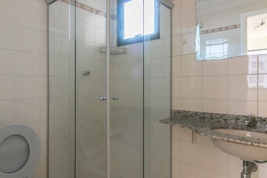 Banheiro de apartamento para alugar com 2 quartos, 70m² em Santo Antônio, São Caetano do Sul