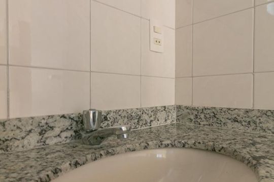 Banheiro de apartamento para alugar com 2 quartos, 70m² em Santo Antônio, São Caetano do Sul